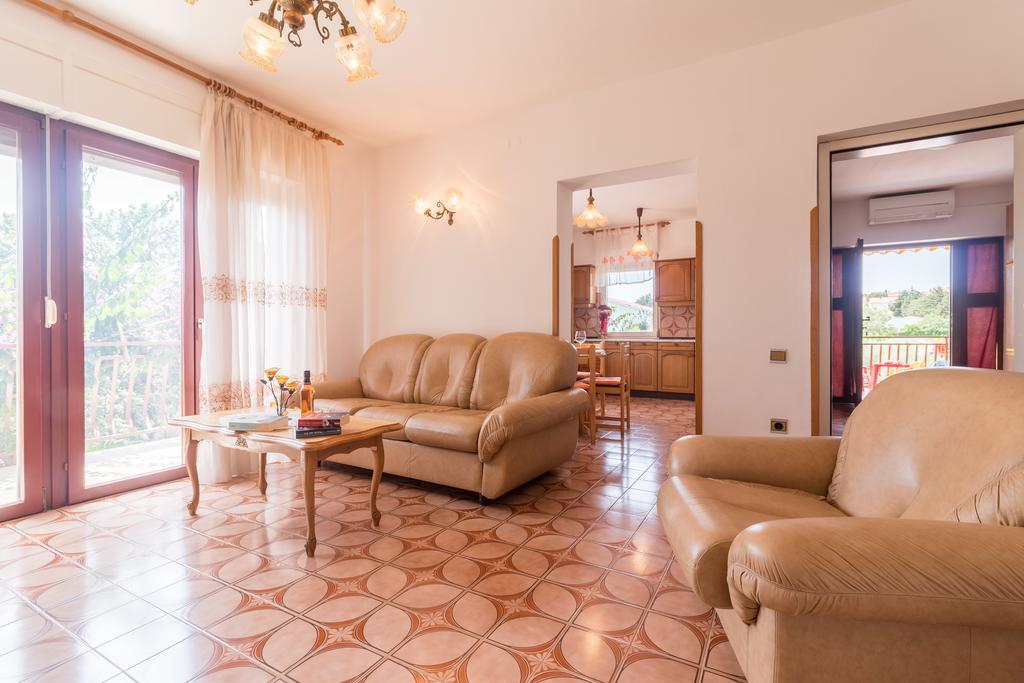 Apartment Taja Ližnjan Zewnętrze zdjęcie