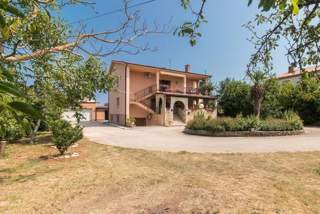 Apartment Taja Ližnjan Zewnętrze zdjęcie