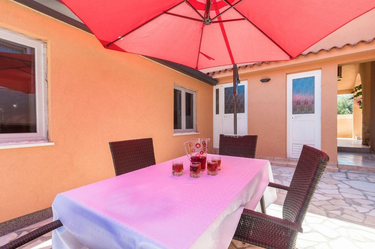 Apartment Taja Ližnjan Zewnętrze zdjęcie