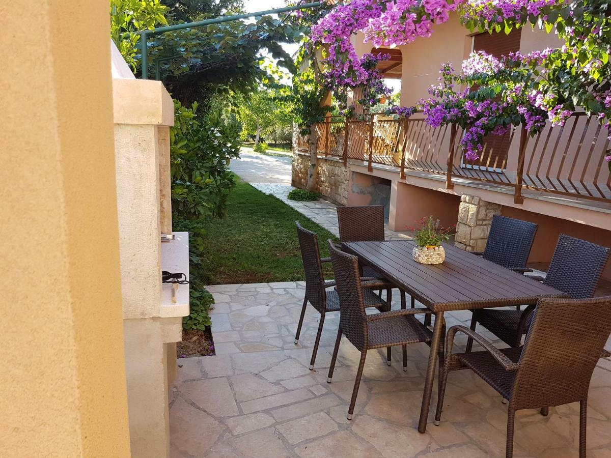 Apartment Taja Ližnjan Zewnętrze zdjęcie